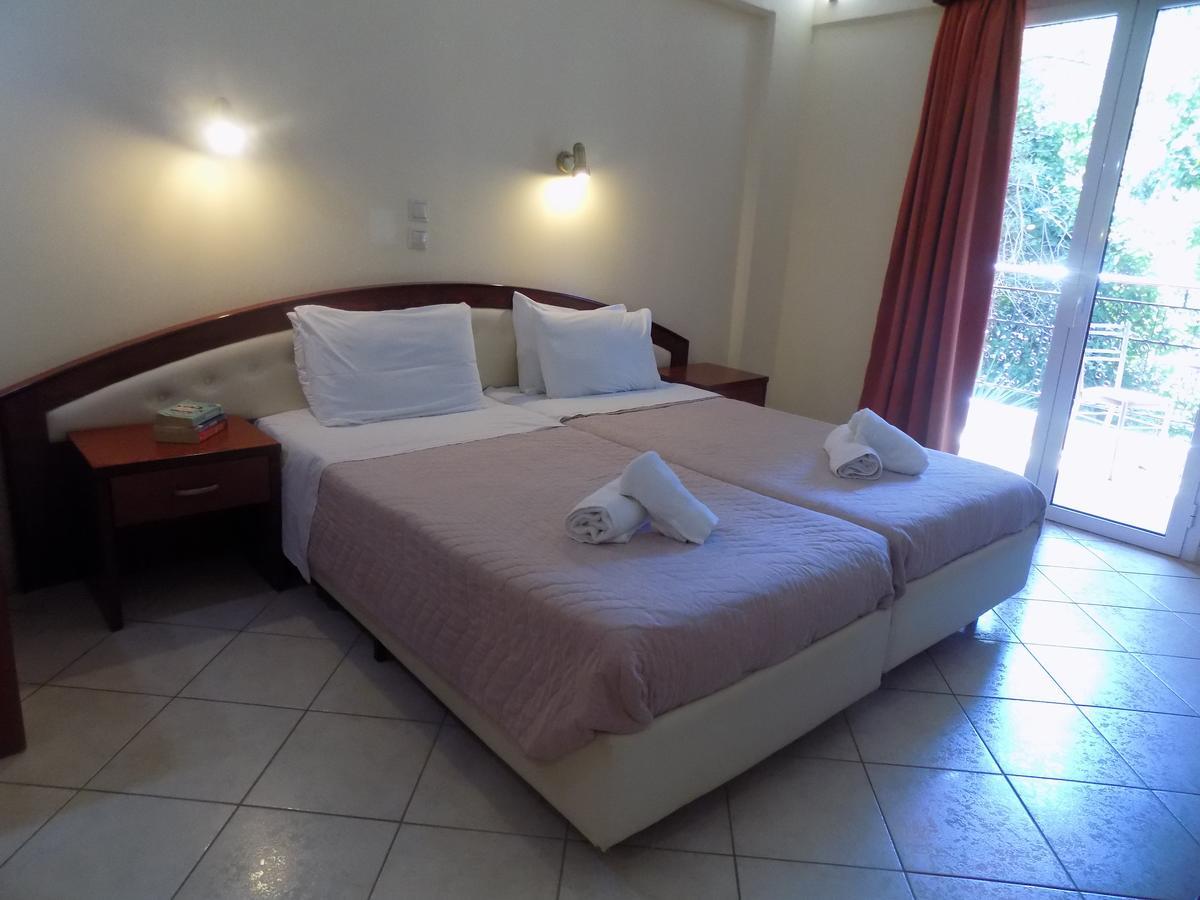 Lefkas Blue Hotel Nikiana Exterior photo